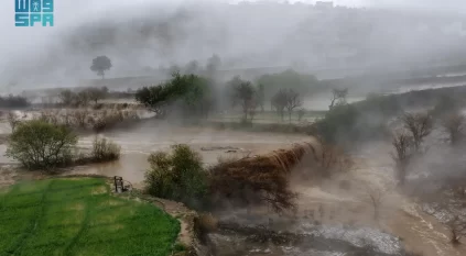 لقطات لهطول أمطار غزيرة على عسير