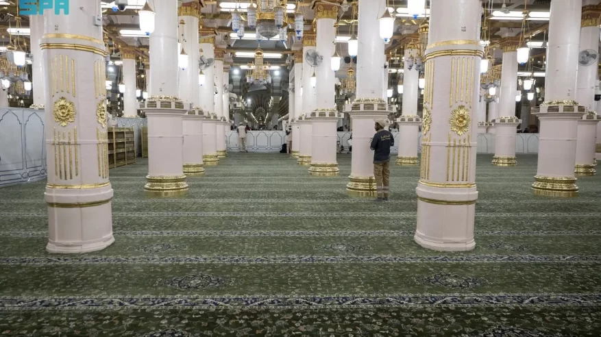 منظومة متكاملة للعناية بسجاد المسجد النبوي تواكب كثافة المصلين في رمضان