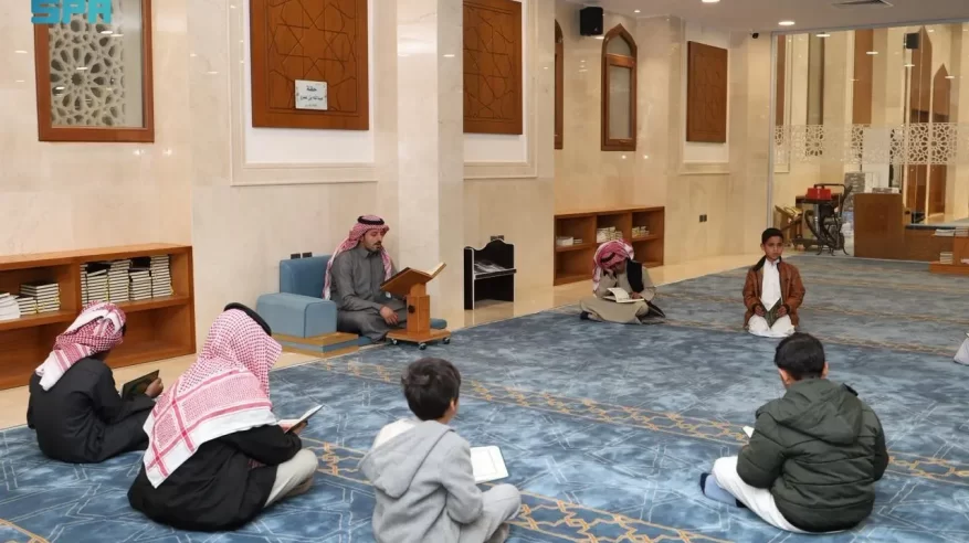 أجواء روحانية وترابط اجتماعي يعيشها أهالي طريف في رمضان