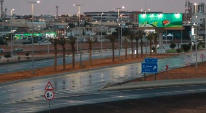 هطول أمطار الخير على محافظة طريف