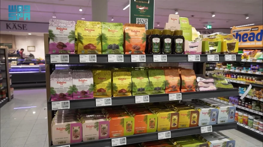 التمور السعودية تواصل انتشارها العالمي وتُسجّل حضورًا لافتًا في أسواق التجزئة الألمانية