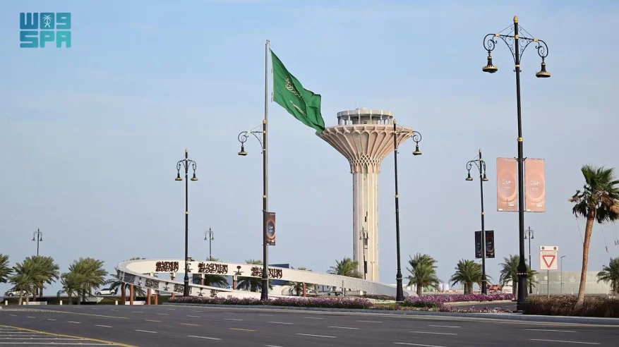 الشرقية تتزين باللون الأخضر احتفاءً بيوم العلم