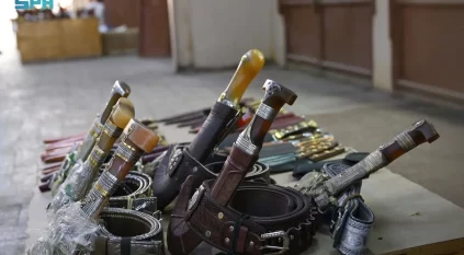 تقاليد ارتداء الجنبية بنجران إرث ثقافي غني يتجدَّد في الأعياد والمناسبات