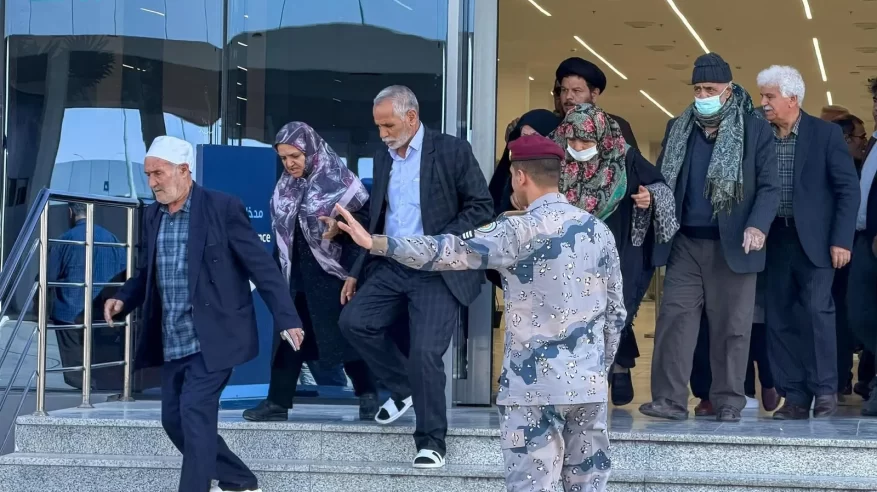 حرس الحدود يستقبل ضيوف الرحمن القادمين لأداء العمرة عبر منفذ جديدة عرعر