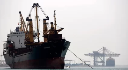 “أسبيدس” تدعو السفن في خليج عدن والبحر الأحمر إلى توخي الحذر