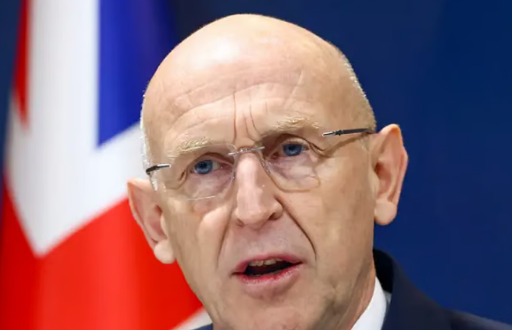 وزير الدفاع البريطاني: نخطط لنشر المزيد من القوات بالشرق الأوسط