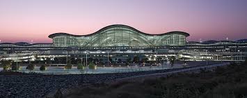 مطار زايد الدولي: 7 إصابات جراء استهداف المطار بمسيرة