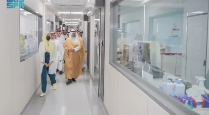 وزير الصحة يتفقد مستشفى الليث العام وعددًا من المنشآت الصحية في جدة