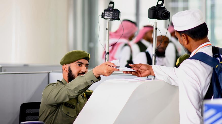 الجوازات تكثف جهودها لاستقبال حجاج هذا العام 1447هـ عبر جميع منافذ المملكة
