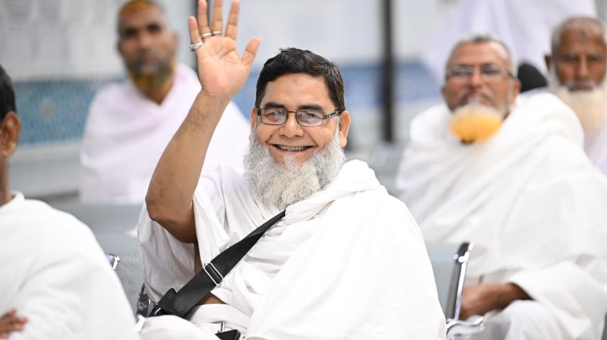 لقطات توثق مغادرة أولى رحلات مبادرة “طريق مكة” من بنجلاديش