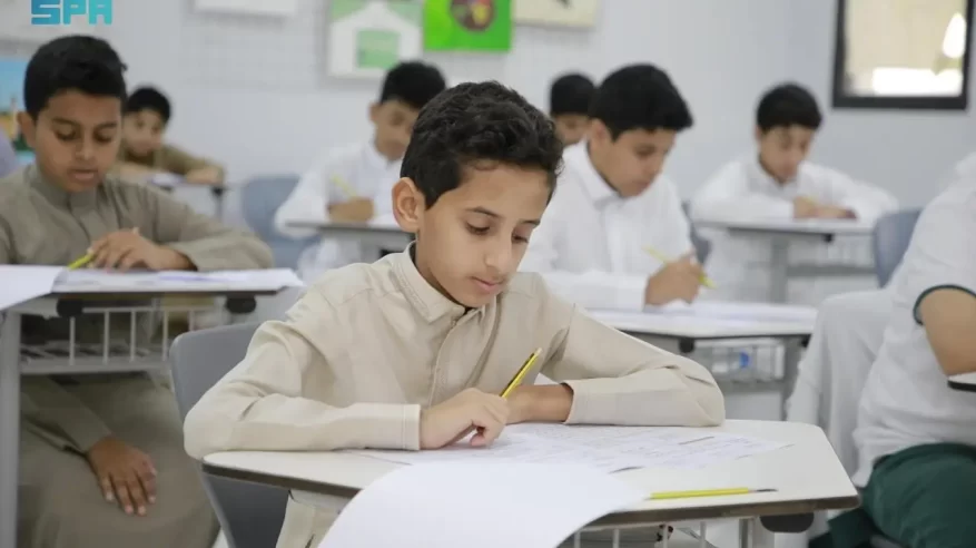 926 طالبًا وطالبة من تعليم جازان يشاركون أولمبياد العلوم والرياضيات الوطني