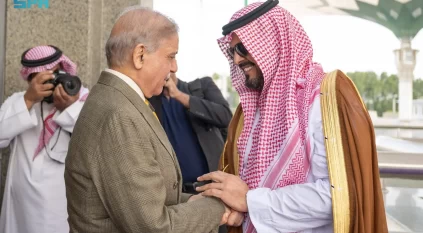 رئيس وزراء جمهورية باكستان الإسلامية يصل إلى جدة