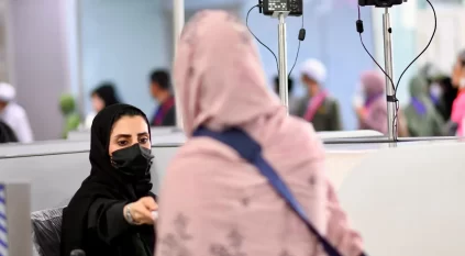 جوازات مطار الأمير محمد بن عبدالعزيز تستقبل أولى رحلات حجاج تايلند