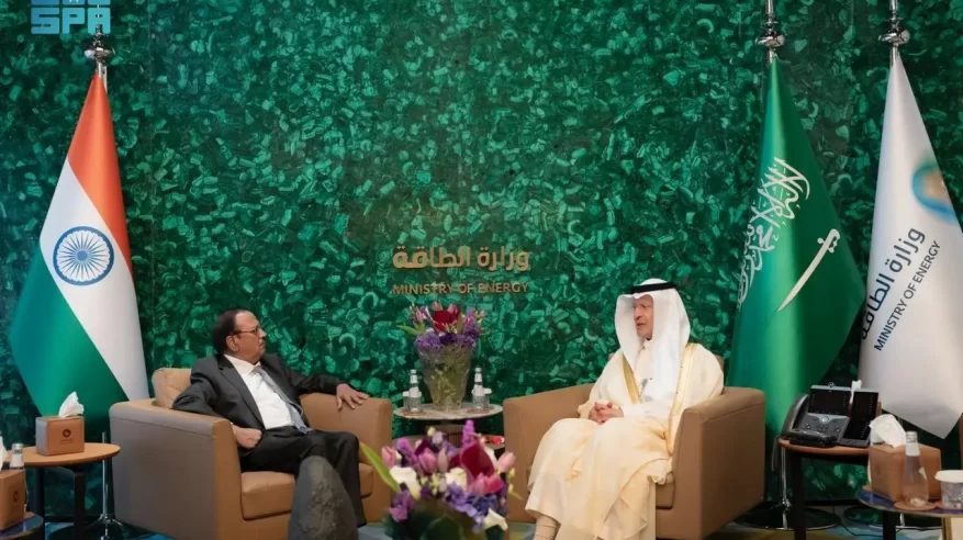  عبدالعزيز بن سلمان يبحث التعاون في قطاع الطاقة مع مستشار الأمن القومي الهندي