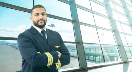 طيران ناس يعلن انضمام الدفعة الأولى لبرنامج تأهيل المرحلين الجويين لتمكين الكفاءات السعودية