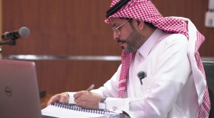 “معاذ الشيخ” ينال الدكتوراه في توظيف الذكاء الاصطناعي لإدارة السمعة المؤسسية