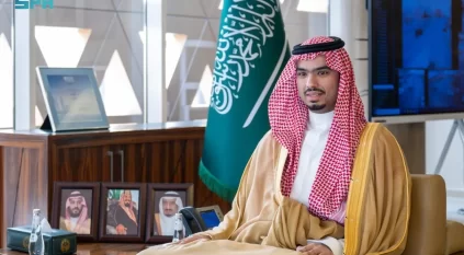 محافظ الدرعية يستقبل وفدًا من أسرة آل شويه