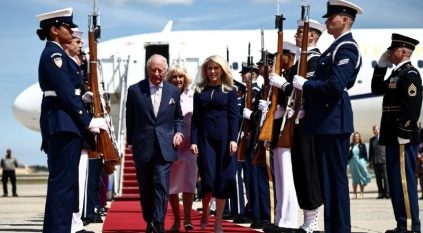 الملك تشارلز وكاميلا يصلان واشنطن في زيارة دولة