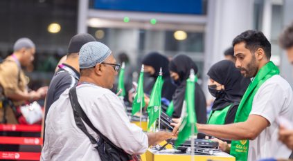 لقطات من مبادرة طريق مكة في ماليزيا.. خدمة ضيوف الرحمن بفخر واعتزاز