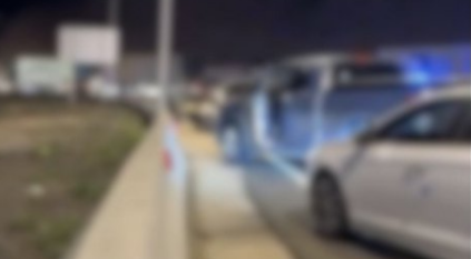 المرور يباشر حادث اصطدام شاحنة بمركبة في عسير