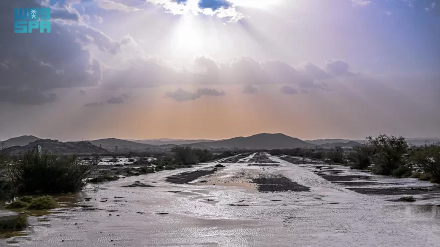 الباحة تحت زخات المطر والبَرَد.. جمال متجدد يرسّخ جاذبيتها السياحية