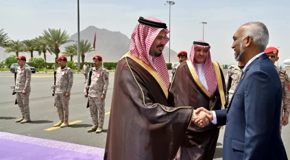 رئيس جمهورية المالديف يصل إلى المدينة المنورة