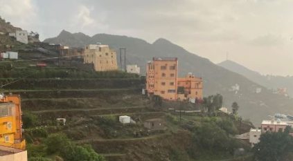 أمطار بين غزيرة ومتوسطة على جازان