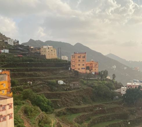 أمطار بين غزيرة ومتوسطة على جازان