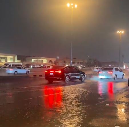 لقطات لأجواء الرياض أثناء هطول الأمطار