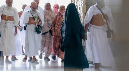 طلائع الحجاج يصلون إلى البيت العتيق وسط منظومة خدمات متكاملة