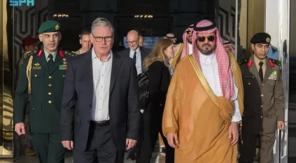 رئيس الوزراء البريطاني يغادر جدة