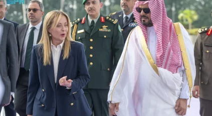 رئيسة وزراء إيطاليا تصل إلى جدة