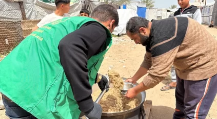 سلمان للإغاثة يوزع 24,300 وجبة غذائية ساخنة في قطاع غزة