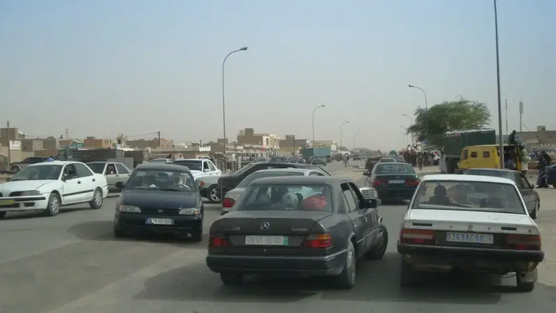 قرار حظر السيارات ليلا لتوفير الوقود يشعل جدلاً في موريتانيا