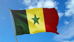 السنغال تعلّق سفر وزرائها إلى الخارج لتوفير النفقات