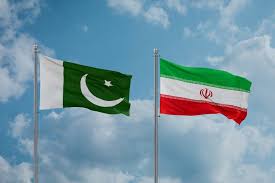 إيران تستقبل وفدًا باكستانيًا برئاسة قائد الجيش لبحث الجولة الثانية من المفاوضات