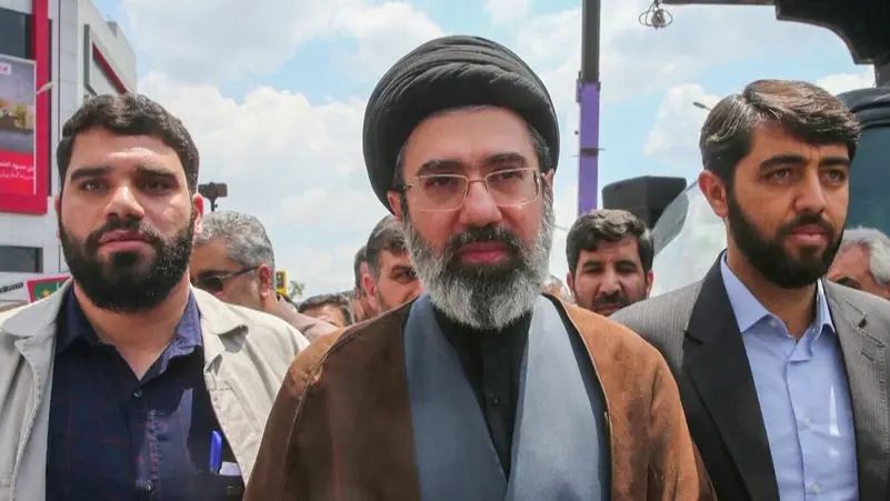 تقارير: مجتبى خامنئي في حالة حرجة وغير قادر على إدارة البلاد