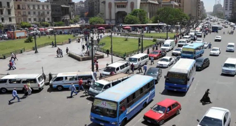 وزير النقل المصري لـ المصريين: استخدموا الميني باص بدلاً عن السيارات الخاصة
