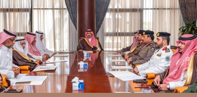 نائب أمير تبوك يرأس اجتماع لجنة الحج بالمنطقة