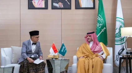 وزير الداخلية يستقبل وزير الحج والعمرة الإندونيسي