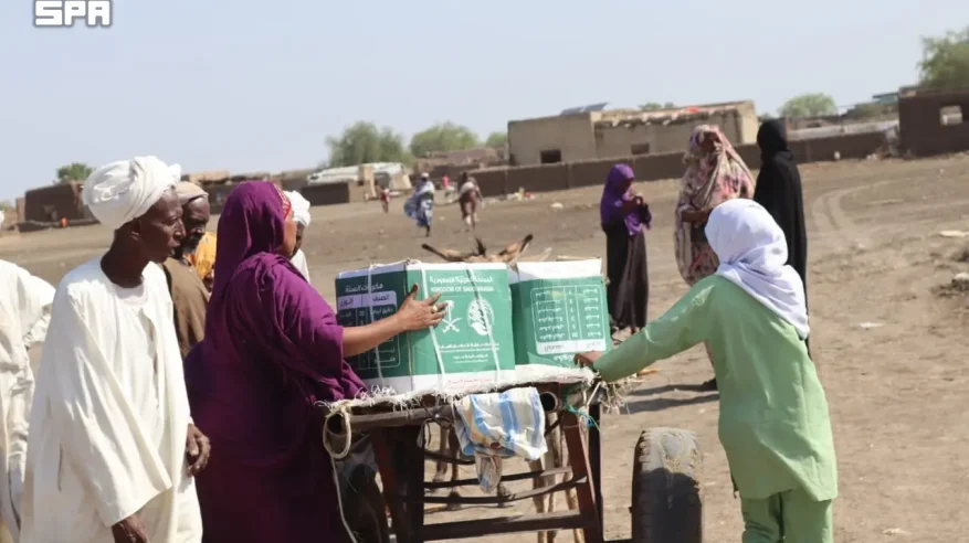 سلمان للإغاثة يوزع 1.000 سلة غذائية في النيل الأبيض بالسودان