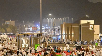 حجاج بيت الله الحرام يستقرون في مشعر مزدلفة