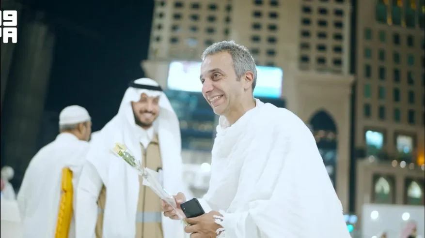 بالورد والبخور.. المسجد الحرام يستقبل حجاج بيت الله في يوم النحر