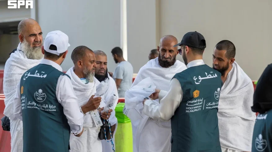17 ألف متطوع ومتطوعة يساندون جهود خدمة الحجاج في موسم حج 1447هـ
