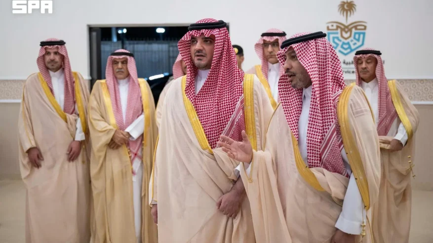 وزير الداخلية يتابع سير العمل في عدد من المواقع الصحية بالمشاعر المقدسة