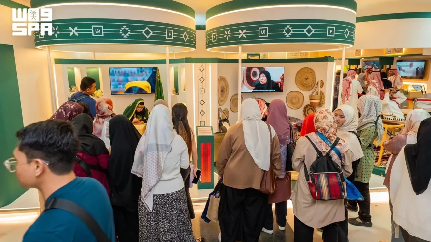 إقبال واسع على جناح المملكة بمعرض كوالالمبور للكتاب