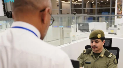 جوازات منفذ الوديعة تستقبل ضيوف الرحمن القادمين من اليمن لأداء فريضة الحج