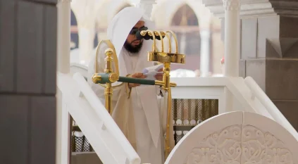 خطيب المسجد الحرام موصيًا الحجاج: عظموا حرمات الله والتزموا الأدب في بيته وبلده الأمين
