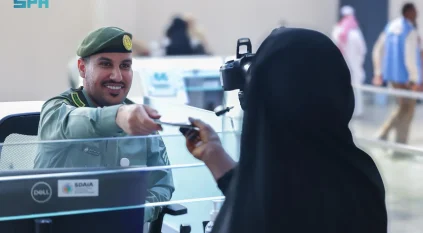 جوازات ميناء جدة الإسلامي تواصل استقبال رحلات ضيوف الرحمن القادمين لأداء فريضة الحج