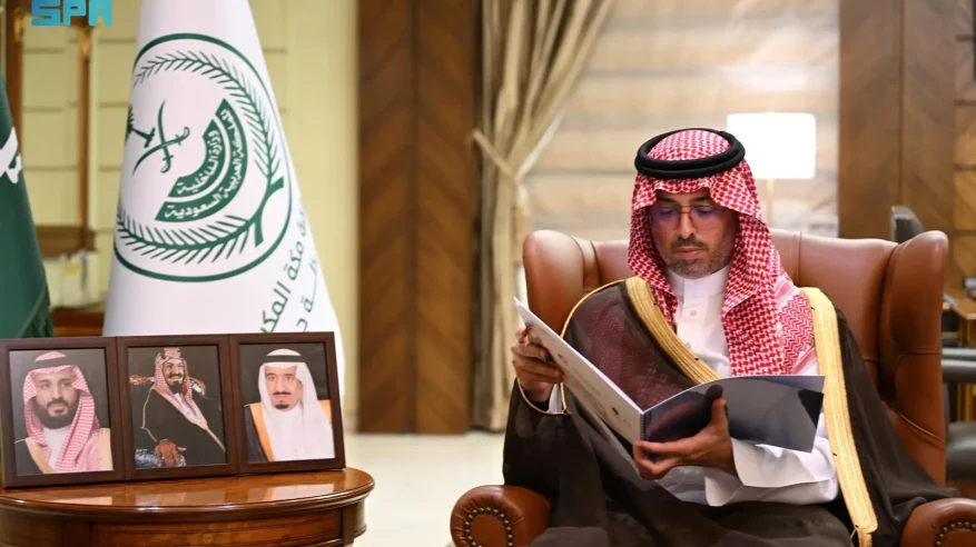 محافظ جدة يطّلع على خطة تشغيل الهلال الأحمر لاستقبال الحجاج